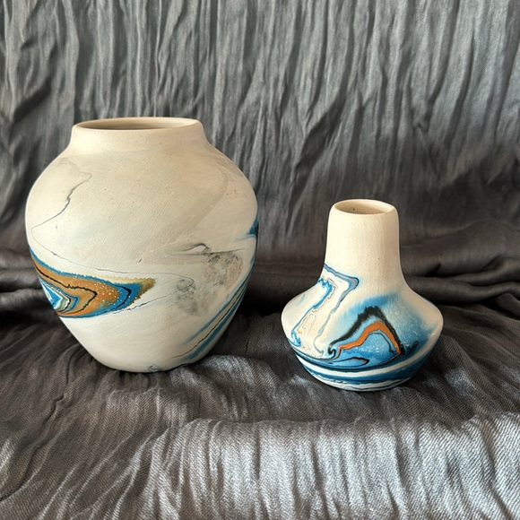 Vintage Nemadji Pottery. Set Of Two - Picture 3 of 12